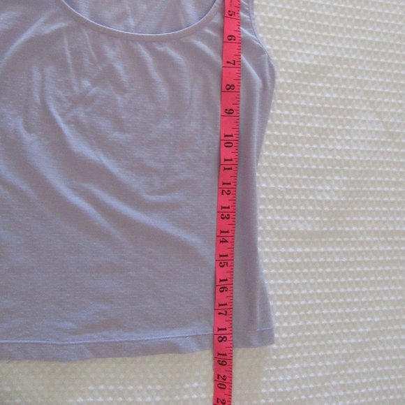 Ladies Undershirt -Calvin Klein -Medium - Picture 6 of 11